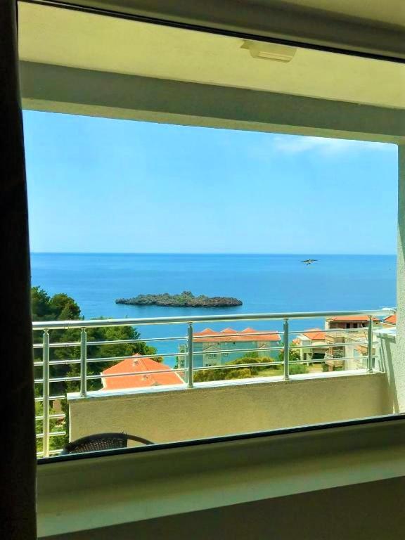 Guesthouse Radjen Sveti Stefan Esterno foto
