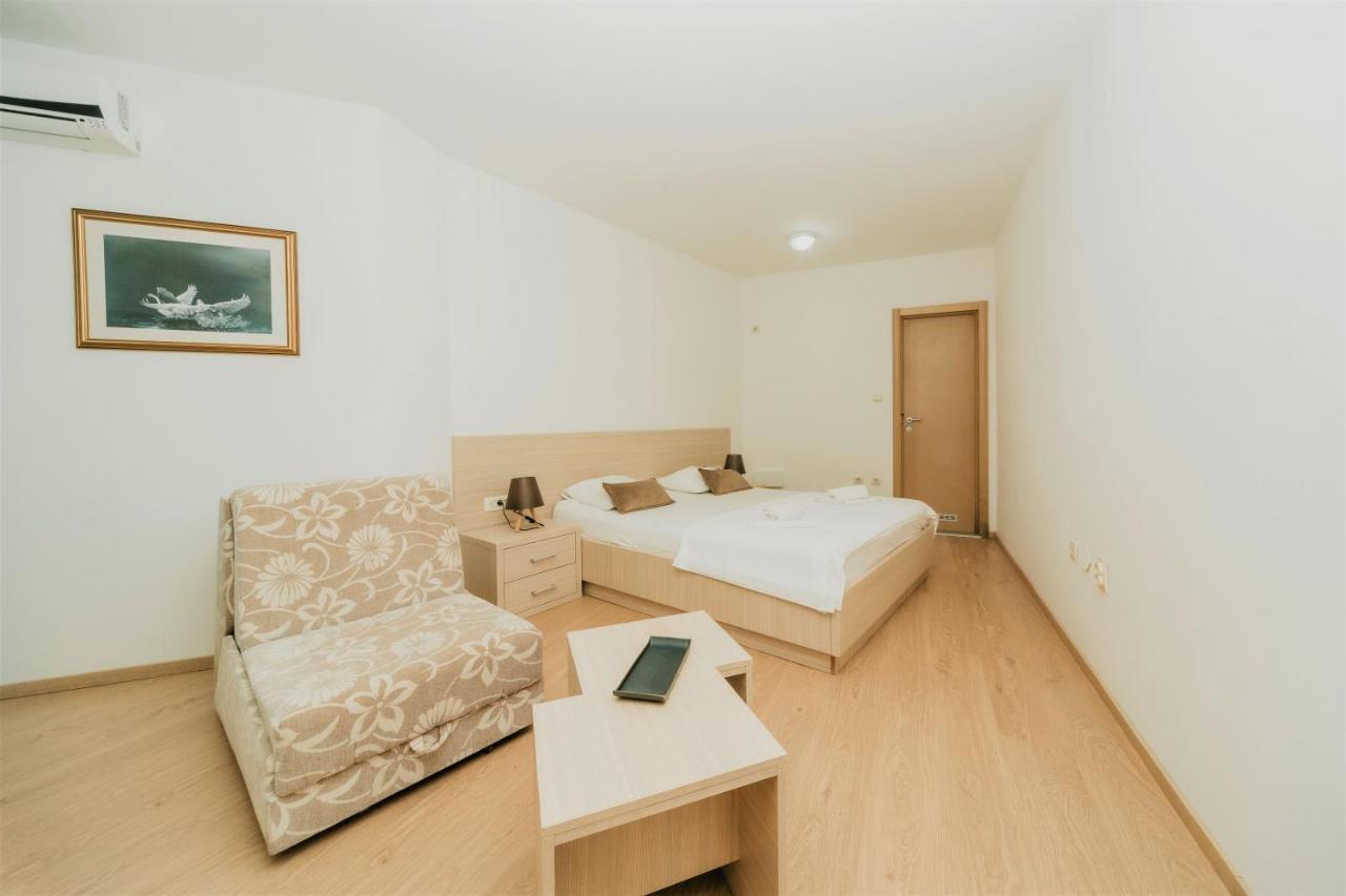 Guesthouse Radjen Sveti Stefan Esterno foto